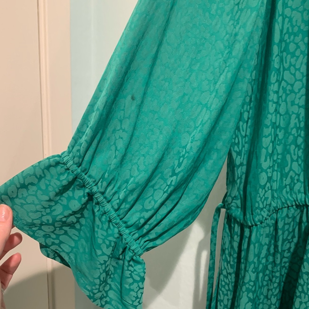 Green Leopard Print Blouse - Picture 5 of 8
